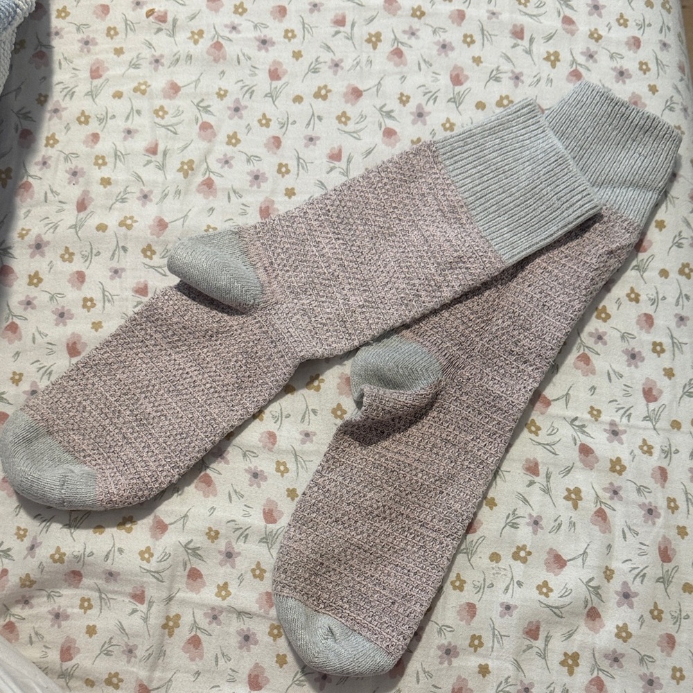 Y2K women’s American eagle socks